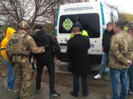 Чиновники Николаевской области брали поборы с фур за перегруз - СБУ