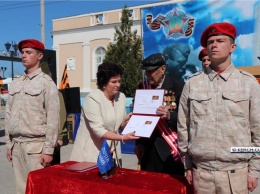 В Керчи прошла церемония спецгашения конверта, посвященного 75-летию освобождения Крыма