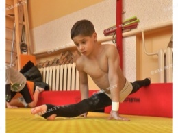 Мальчишка из Мелитополя готовится к рекорду Украины (фото, видео)