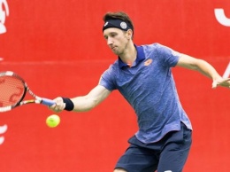 Стаховский будет бороться за путевку в финал теннисного турнира в Тайбэе