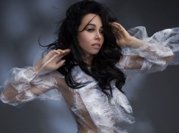 Прекрасна, словно ангел: Екатерина Кухар снялась в необычной фотосессии