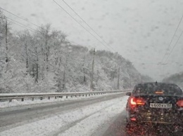 Крым засыпало снегом: фото погодной аномалии