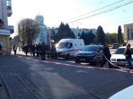 На Днепропетровщине средь бела открыли стрельбу по активисту, баллотировавшемуся на пост мэра, - ФОТО 18+