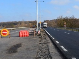 Азербайджанцы начинают ремонт дороги Киев-Чернигов