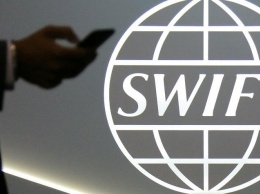 Работающие в России иностранные банки пригласят в отечественный аналог SWIFT