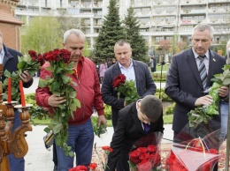 Одесские оппозиционеры почтили память жертв геноцида армян