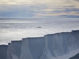 Шельфовый ледник размером с Францию тает в 10 раз быстрее предполагаемого