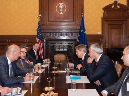 Советник Зеленского обсудил усиление энергетической независимости Украины с министром энергетики США