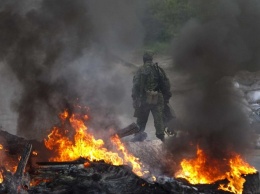 Много погибших! Боевики атаковали колонну украинских военных. Фото с места зверской бойни
