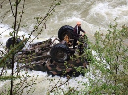 Спасатели нашли всех белорусов, упавших в реку на Прикарпатье