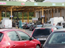 На украинско-венгерской границе наблюдается скопление транспорта, - ГФС