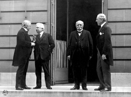 Версальское соглашение - первое унижение Германии, которое закончилось Второй мировой войной