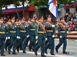 Юные казаки и казачки приняли участие в Параде Победы в столице Крыма