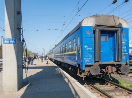 Поезд из Донецкой области к Черному морю временно изменит свой маршрут и расписание
