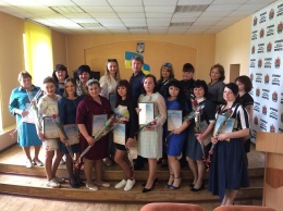 Мирноградских медсестер поздравили с их Международным днем