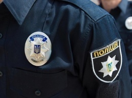 В Сумской области полицейского облили кислотой