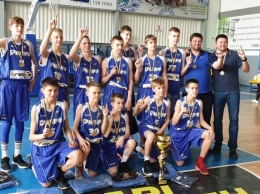 Днепровские спортсмены стали чемпионами Всеукраинской юношеской баскетбольной лиги