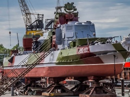 В Одесской области ремонтируют стальные "шмели" Морской охраны: они получают камуфляжную окраску