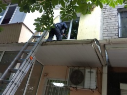 2-хлетний внук закрыл бабушку на балконе в центре Херсона