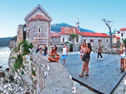 В Черногории могут ввести очень жесткий штраф для туристов
