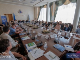 В Днепре под руководством мэра Каменского прошло заседание региональной платформы АГУ