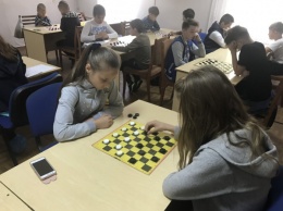При поддержке Андрея Гальченко криворожские шашисты провели турнир ко Дню города