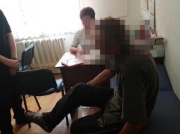В Павлоградской амбулатории пьяный требовал дать ему сильное обезболивающее