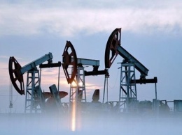Цены на нефть завершили неделю обвалом ниже $62