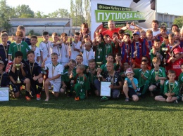 Победителем Кубка по футболу Путилова стала Херсонская гимназия № 1
