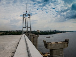 Запорожские мосты: генподрядчик отказывается возвращать государству 188 миллионов гривен