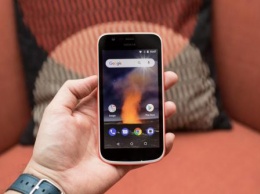 «Смартфон для первоклашки»: Блогер назвал главные плюсы Nokia 1