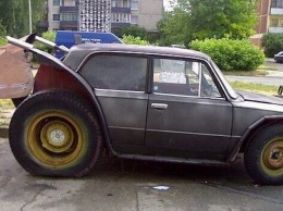 В России сделали страшную "Ниву-монстр" с огромными колесами