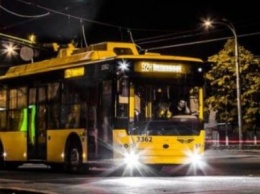 В Киеве временно изменят маршруты три ночных троллейбуса