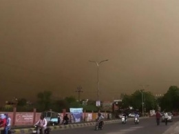 В Индии из-за пыльных бурь и шквалов погибли 26 человек