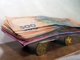 Курс валют в Украине: гривна приостановила падение, доллар начинает проседать