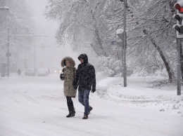 Безумная стихия окончательно добила украинцев: засыпало снегом, масштабы бедствия поражают