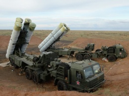 РФ перебрасывает дополнительные военные силы в Крым - СМИ