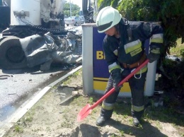 На Полтавском шоссе столкнулись 4 машины: подробности от спасателей