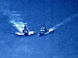 В Китае нашли объяснение маневрам американского крейсера перед российским кораблем