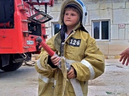 Крымские пожарные рассказали школьникам о мерах безопасности в летний период