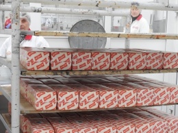 Налоговая просит арестовать счета производителя сыров "Комо"