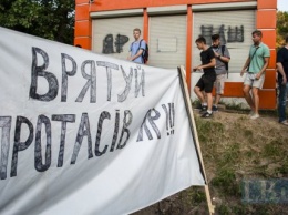 Кличко потребовал остановить строительство в Протасовом Яру до урегулирования конфликта с громадой