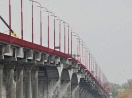 Тройное ДТП на Новом мосту: движение парализовано