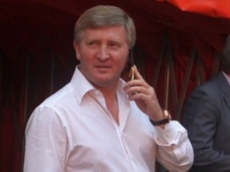 Кабмин разрешил "Укртелекому" Ахметова заменять фиксированную связь мобильной