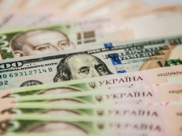 Курс доллара резко упадет: что надо знать украинцам