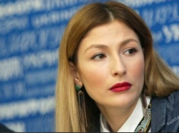 Эмине Джапарова: «Происходящее в Крыму - это ужасная реальность, которую в исковерканных российских СМИ точно не увидишь»