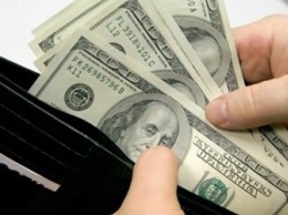 Верховный суд признал правомерной фиксацию зарплаты в валюте