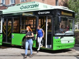 Без Wi-Fi, зато с USB: когда в Харькове выйдут на маршруты новые троллейбусы