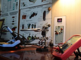 В луцком вузе создали современную лабораторию электроники и телекоммуникации