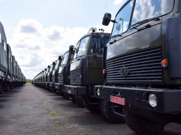 Под Авдеевку на передовую отправили новые грузовики "Богдан" (ФОТО)